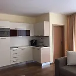 Priamo Na Svahu *
