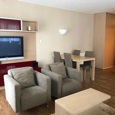 Priamo Na Svahu Apartment *
